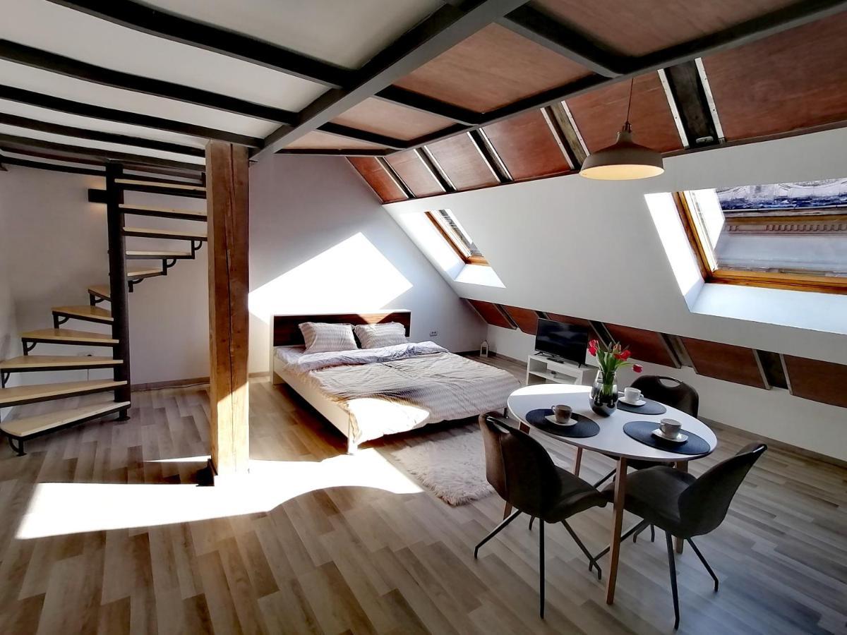 Savoya Nr2 Loft Studio Old City Center Self Check-In Workspace Timisoara Bagian luar foto